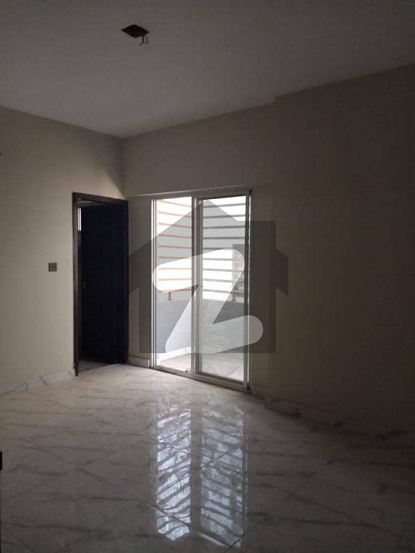 950 Square Feet Flat In Central Silver Sands Tower For Rent