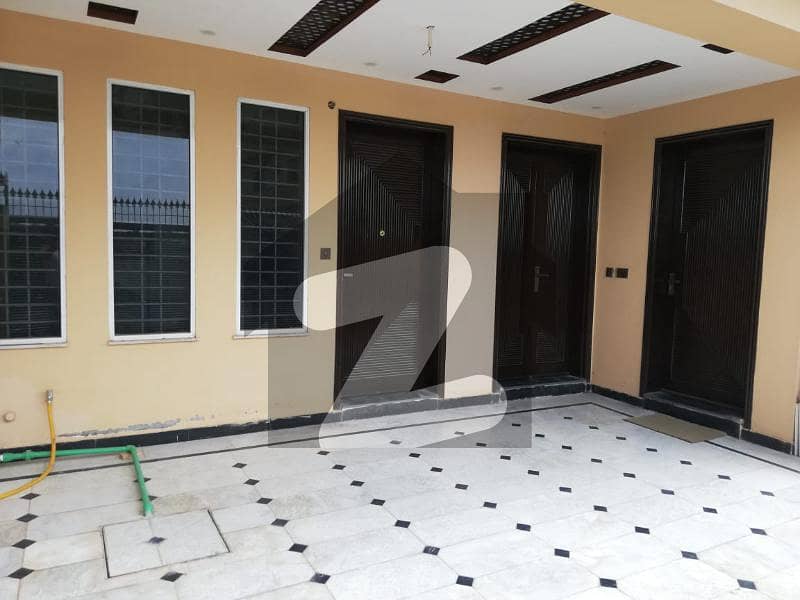 10 Marla Upper Portion For Rent 10 Marla Upper Portion For Rent