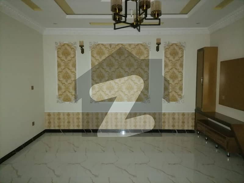 ویلینشیاء ۔ بلاک ایف ویلینشیاء ہاؤسنگ سوسائٹی لاہور میں 5 کمروں کا 10 مرلہ مکان 4.22 کروڑ میں برائے فروخت۔
