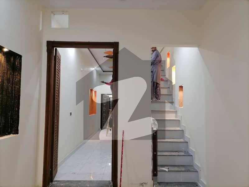 رانا ٹاؤن لاہور میں 3 کمروں کا 3 مرلہ مکان 85 لاکھ میں برائے فروخت۔