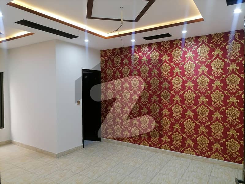 گلزار لاہور میں 4 کمروں کا 3 مرلہ مکان 1.1 کروڑ میں برائے فروخت۔