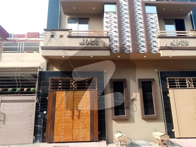 House For sale In Beautiful Rachna Town