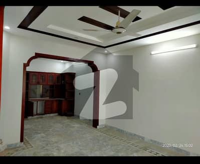 صادق آباد راولپنڈی میں 4 کمروں کا 6 مرلہ مکان 3.5 کروڑ میں برائے فروخت۔