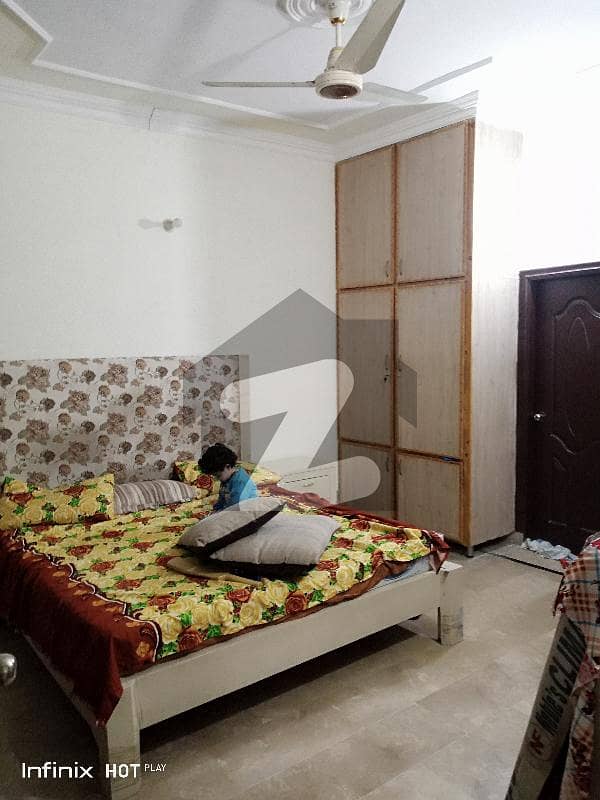 زکریا ٹاؤن ملتان میں 4 کمروں کا 8 مرلہ مکان 1.15 کروڑ میں برائے فروخت۔