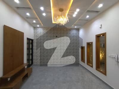 ایڈن ویلی - بلاک سی ایڈن ویلی فیصل آباد میں 4 کمروں کا 5 مرلہ مکان 2.4 کروڑ میں برائے فروخت۔