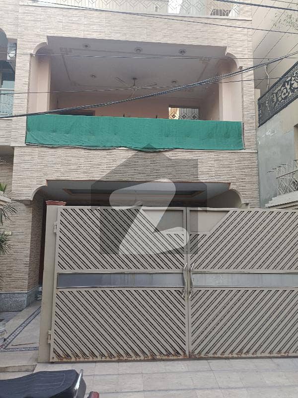 گلشنِِِ راوی ۔ بلاک اے گلشنِ راوی لاہور میں 4 کمروں کا 10 مرلہ مکان 3.2 کروڑ میں برائے فروخت۔