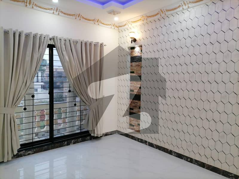 Avail Yourself A Great 5 Marla Upper Portion In Dream Avenue Lahore