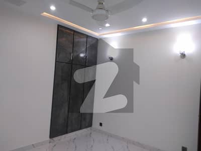 4 Marla Flat In Alfalah Town Is Best Option