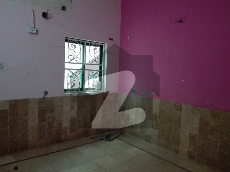 علامہ اقبال ٹاؤن ۔ ستلج بلاک علامہ اقبال ٹاؤن لاہور میں 3 کمروں کا 7 مرلہ مکان 1.85 کروڑ میں برائے فروخت۔