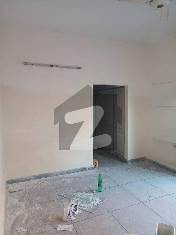 Lower Lock Upper Portion 3bed Attached Bath Tv Lounge Drawing Room And Kitchen
