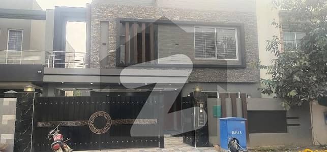 8 Marla Upper Portion In Good Condition Available For Rent
