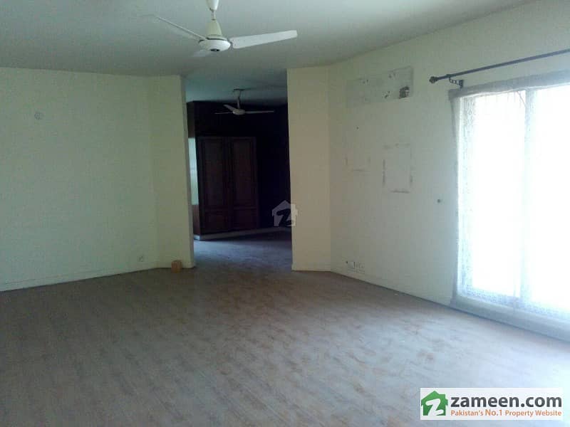 1 Kanal 10 Marla House Gulberg B3 For Sale Real Picture