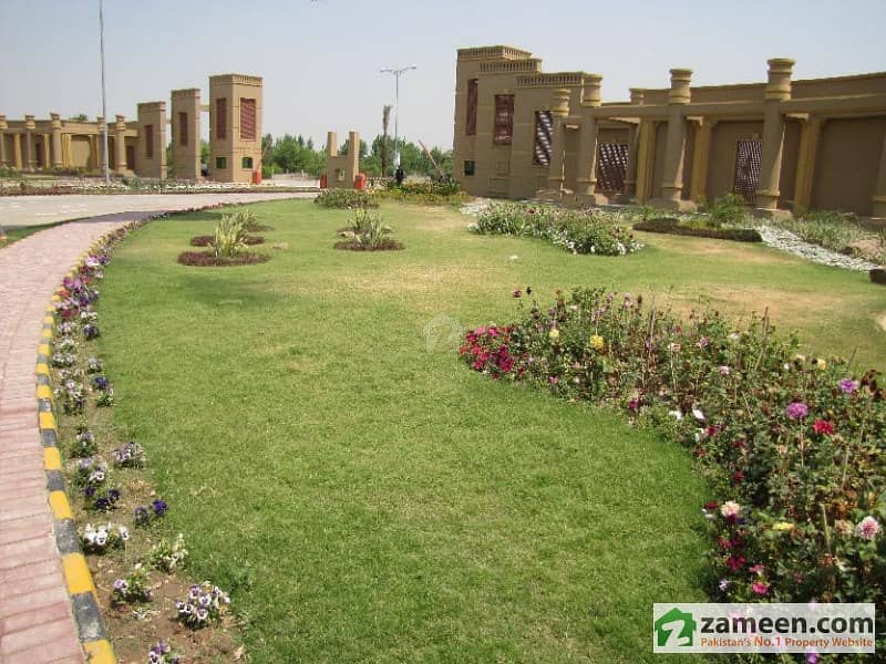 10 Marla Plot For Sale On Monthly Monthly Installments - New Lahore City