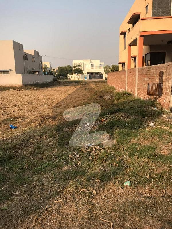 30 Acar Land Available For Sale Main JIA Bagga Road Lahore (95 lac pr Kanal)
