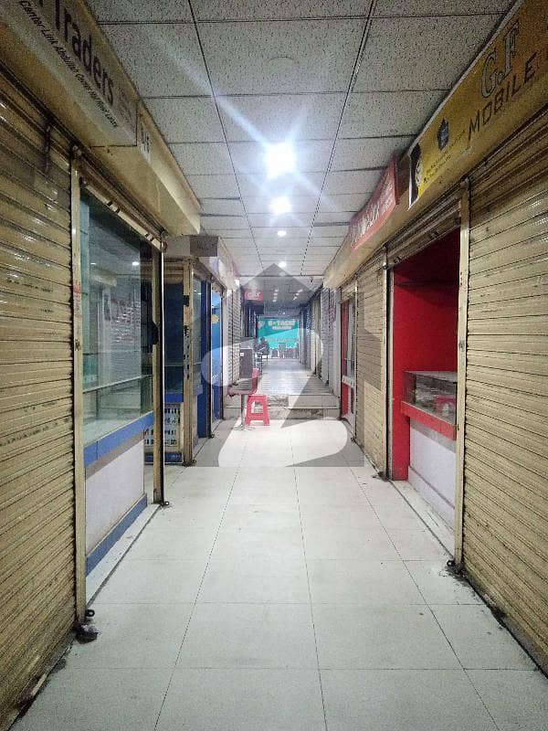 ہال روڈ لاہور میں 0.26 مرلہ دکان 30 لاکھ میں برائے فروخت۔