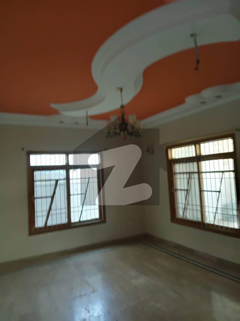 Prime Location Of Block3 With Big Garden GulistaneJauhar Block 3