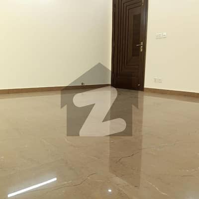 Dha Lahore 1 Kanal Upper Portion Is Available For Rent In Phase 6 Block M