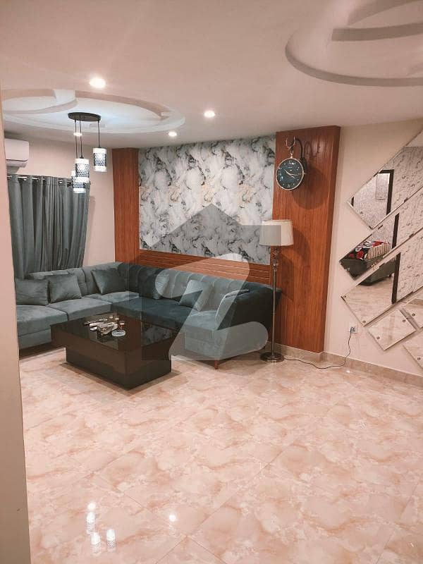 بحریہ ٹاؤن ۔ نشتر ایکسٹینشن بلاک بحریہ ٹاؤن سیکٹر ای بحریہ ٹاؤن لاہور میں 1 کمرے کا 2 مرلہ فلیٹ 90 لاکھ میں برائے فروخت۔