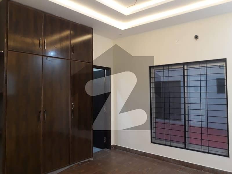 5 Marla Upper Portion In Park View City - Sapphire Block Is Available For rent