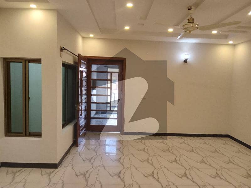 F-11 Islamabad Beautiful 3 Bed's Portion For Rent At Prime Location