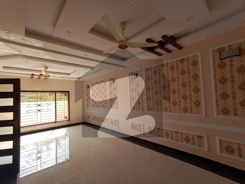 Ideal Location 7 Marla Modern House Available For Sale in DHA Phase 1 J Block