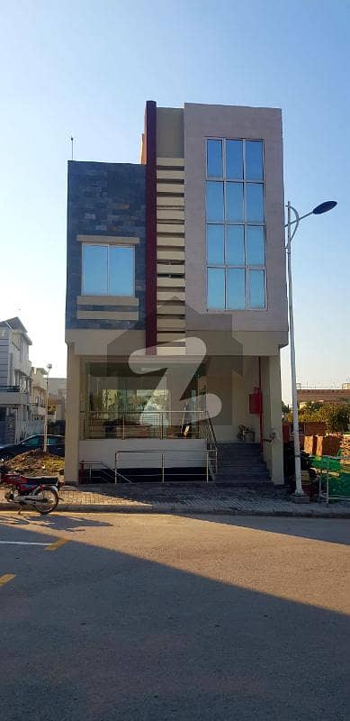 Sale Commercial Plaza 2.6 Marla