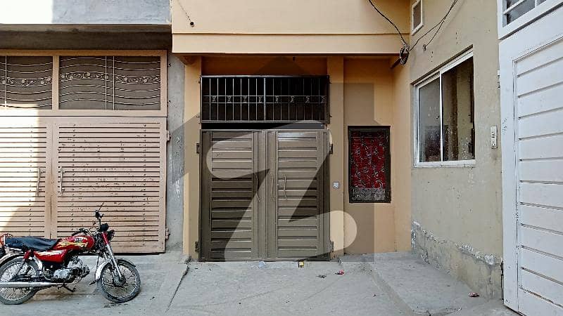 نادِر آباد کینٹ لاہور میں 3 کمروں کا 2 مرلہ مکان 65 لاکھ میں برائے فروخت۔