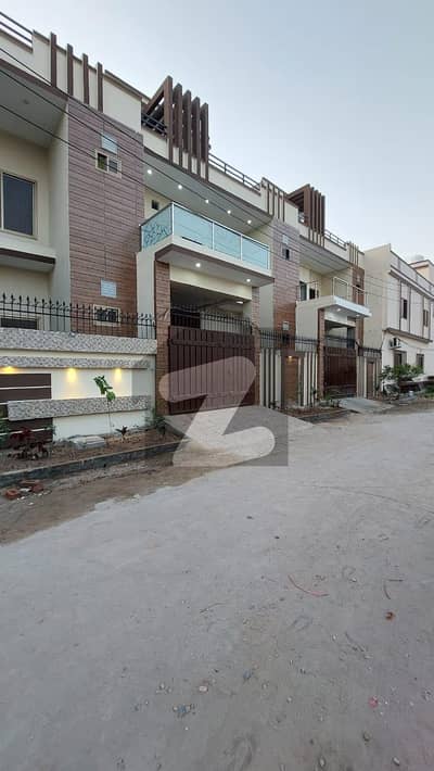کشمیر روڈ سیالکوٹ میں 4 کمروں کا 7 مرلہ مکان 2.1 کروڑ میں برائے فروخت۔