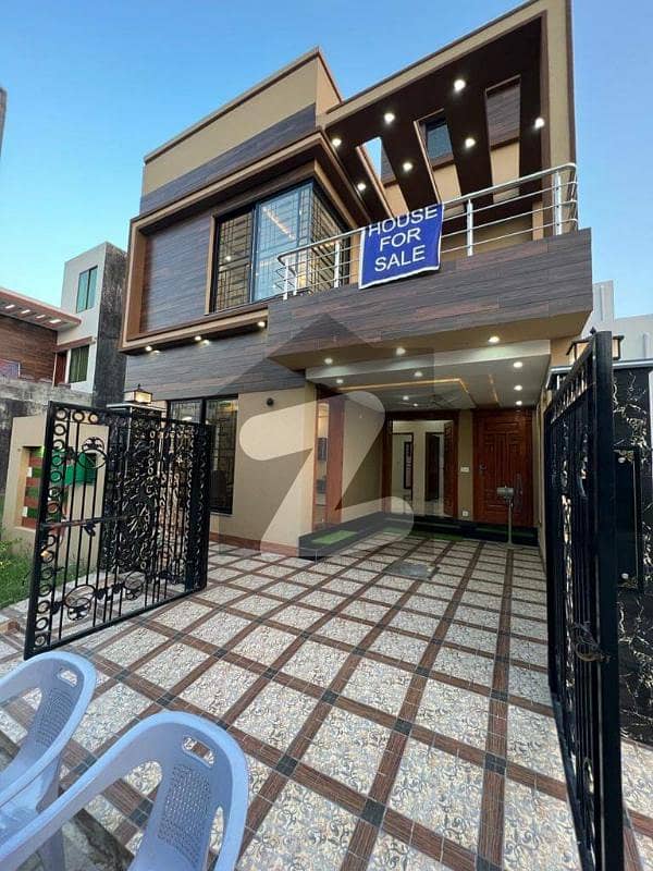 5 Marla Luxury A Quality house For Sale Bahria Town Lahore Bahria Town Jinnah Block, Bahria