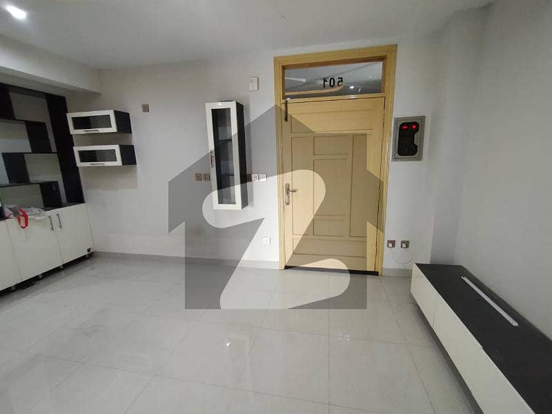 600 Square Feet Spacious Flat Is Available In Gulberg Business Square For rent