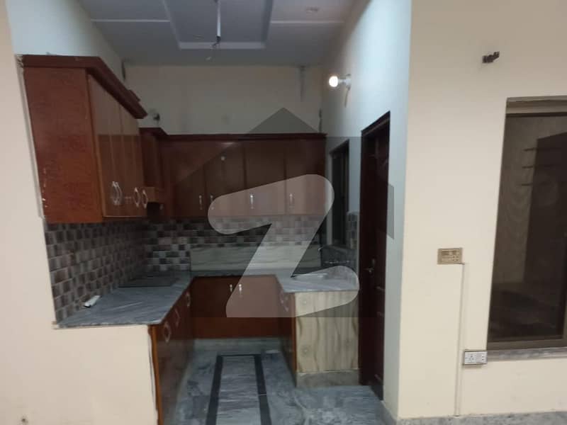 Upper Portion Sized 5 Marla Available In Chak 208 Road