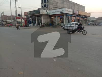 مکّہ کمرشل مارکیٹ فیصل آباد میں 3 مرلہ دکان 2.5 کروڑ میں برائے فروخت۔