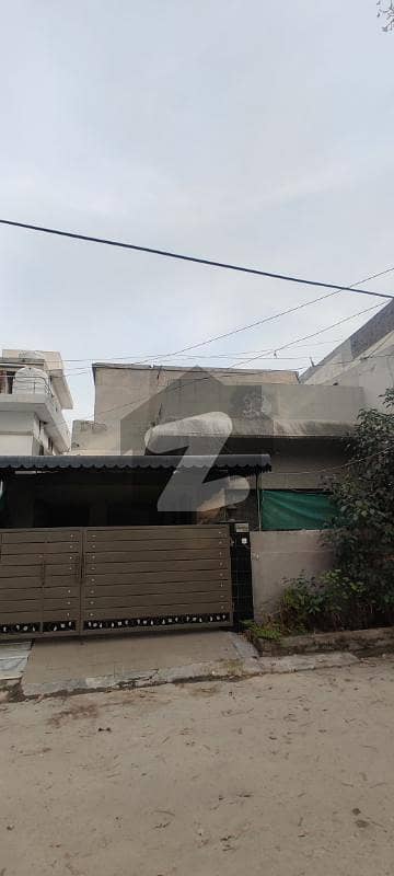 Completely Independent (1.5 Storey) House For Rent On Main Road