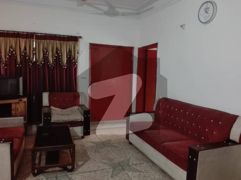 House For rent In Upper Mall