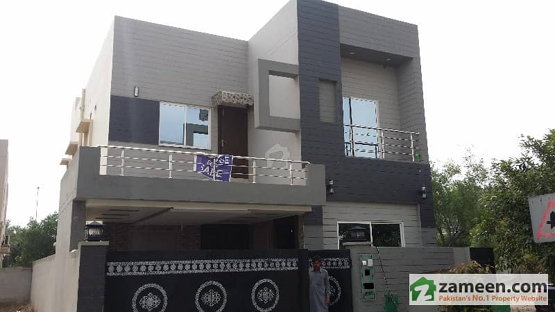 Brand New 8 Marla Luxury House For Sale In Bahria Town Lahore