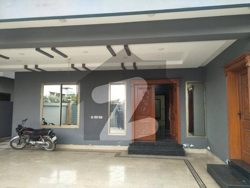 A beautiful house available for rent in central park 1 kanal Central