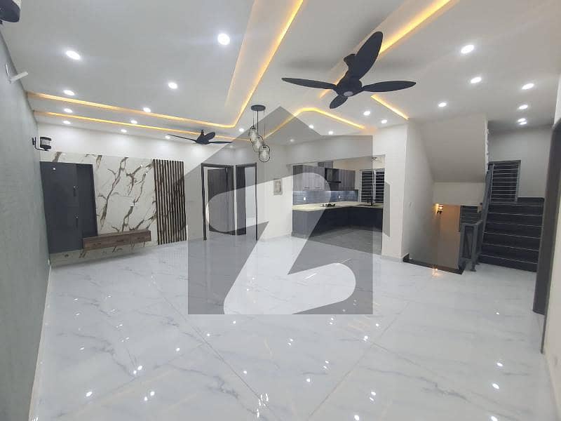 Brand New 1 Kanal Lower Ground Portion Available For Rent In Bahria Town