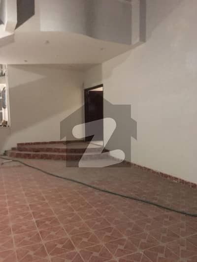 پی ای سی ایچ ایس بلاک 3 پی ای سی ایچ ایس جمشید ٹاؤن کراچی میں 7 کمروں کا 1 کنال مکان 13 کروڑ میں برائے فروخت۔