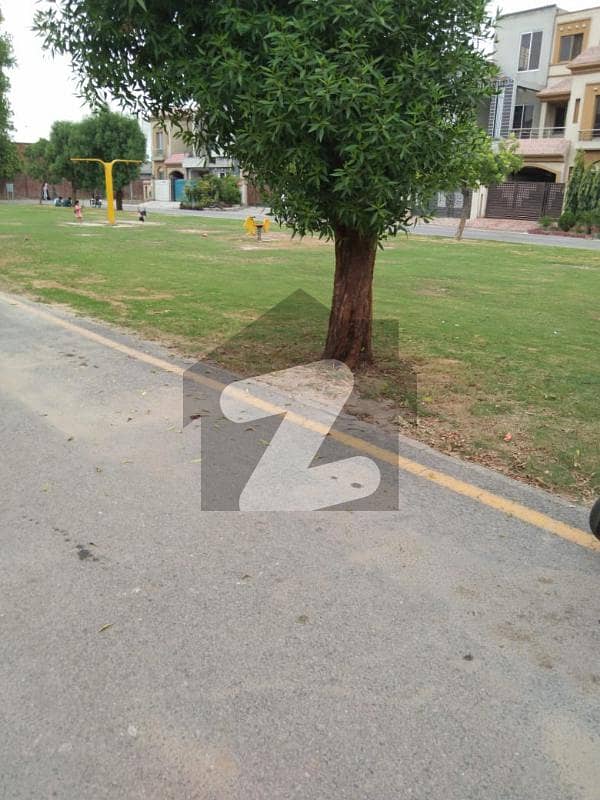 3 Marla Plot File Available For Sale Sector B Kings Town Al Kabir Town Lahore.