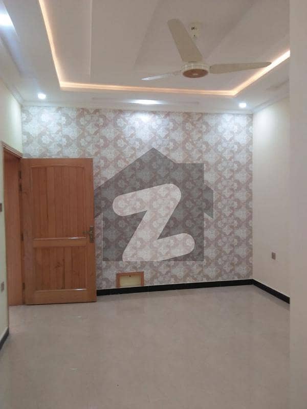 10 Marla Portion For Rent  In Gulberg Green Islamabad