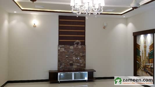1 KANAL ACCOMODATION 3 BED LUXURY 14 MARLA CORNER HOUSE FOR RENT IN BAHRIA TOWN LAHORE 1 KANAL ACCOMODATION 3 BED LUXURY 14 MARLA CORNER HOUSE FOR RENT IN BAHRIA TOWN LAHORE