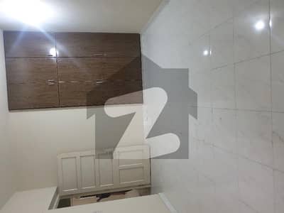 4 marla 2nd floor flat available for sale in Samanabad