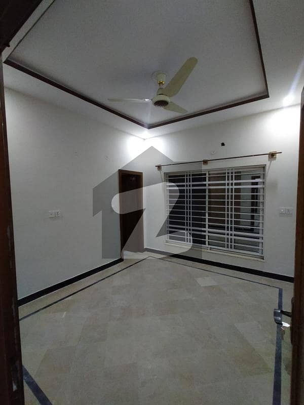 25x50 Full House For Rent With 5 Bedrooms In G13 Islamabad All basic Fecilites G14/4, G14