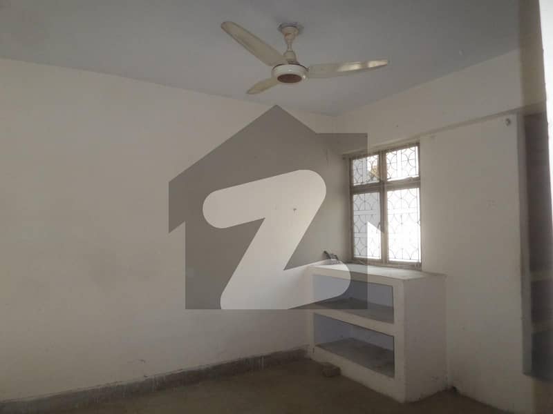 Ideal 6 Marla House Available In Gulberg Town, Islamabad