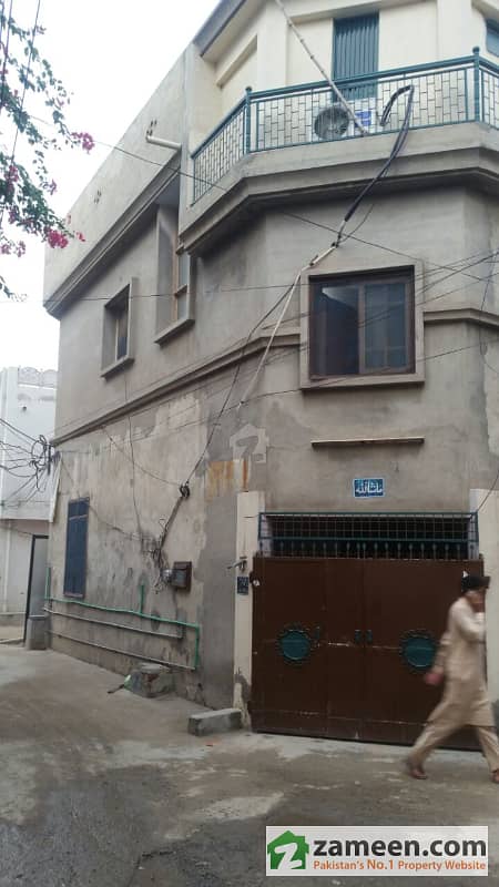 گلستان کالونی نمبر 1 فیصل آباد میں 3 کمروں کا 3 مرلہ مکان 60 لاکھ میں برائے فروخت۔