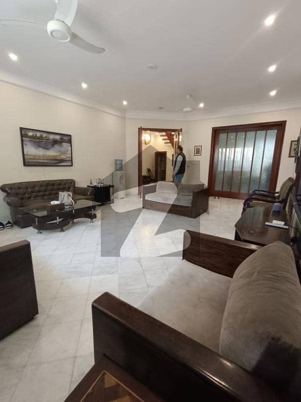 1 Kanal Fully House Modern Design For Rent In Phase 3 DHA