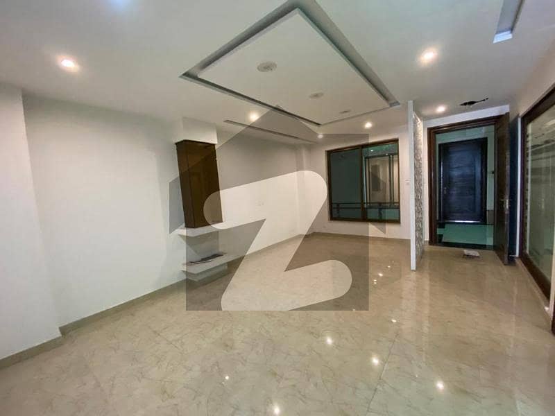 10 Marla Luxury Apartment For Rent In Phase 8 Dha