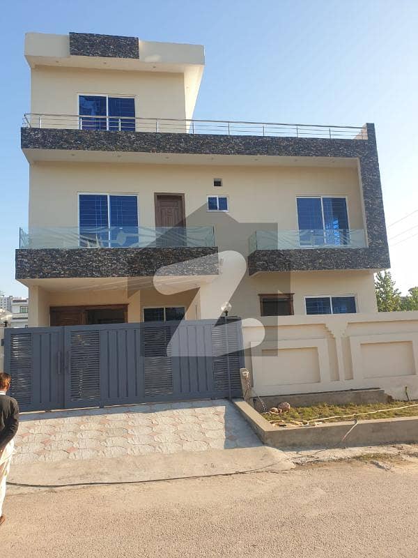 6 Bedroom 10 Marla House Brand New G-13 Islamabad Available