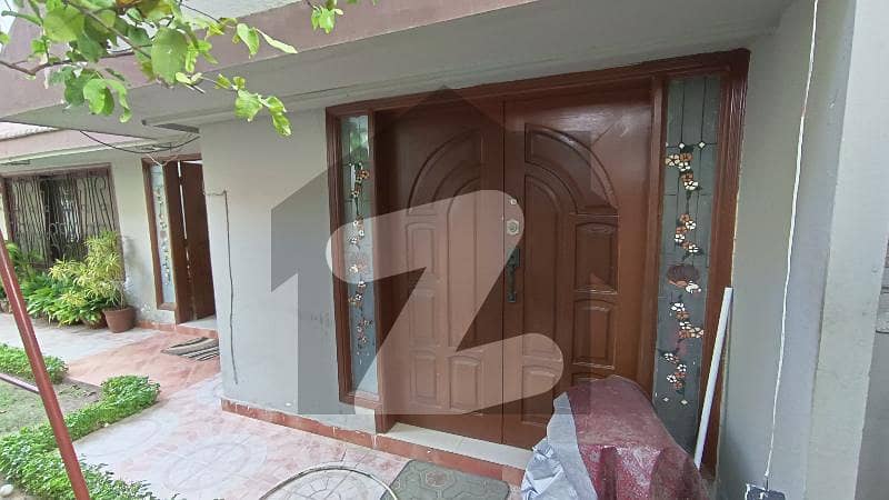 300 Yards Independent Bungalow In Prime Location Dha Phase 4