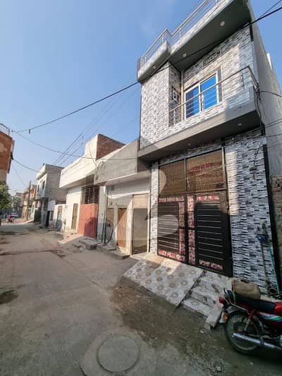 نشتر کالونی لاہور میں 3 کمروں کا 3 مرلہ مکان 59.5 لاکھ میں برائے فروخت۔